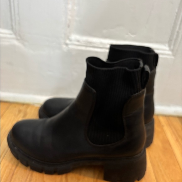 Steve Madden Hayle Booties - Picture 3 of 5